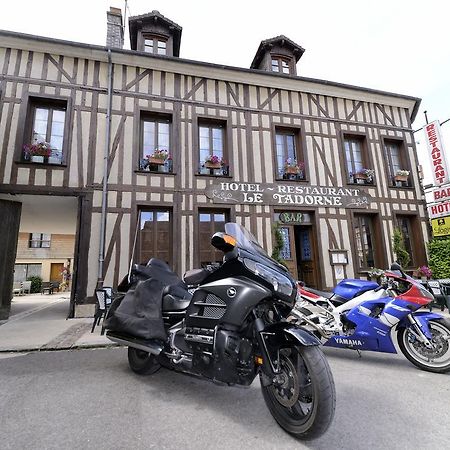 Logis Le Tadorne Hotel Piney Exterior photo